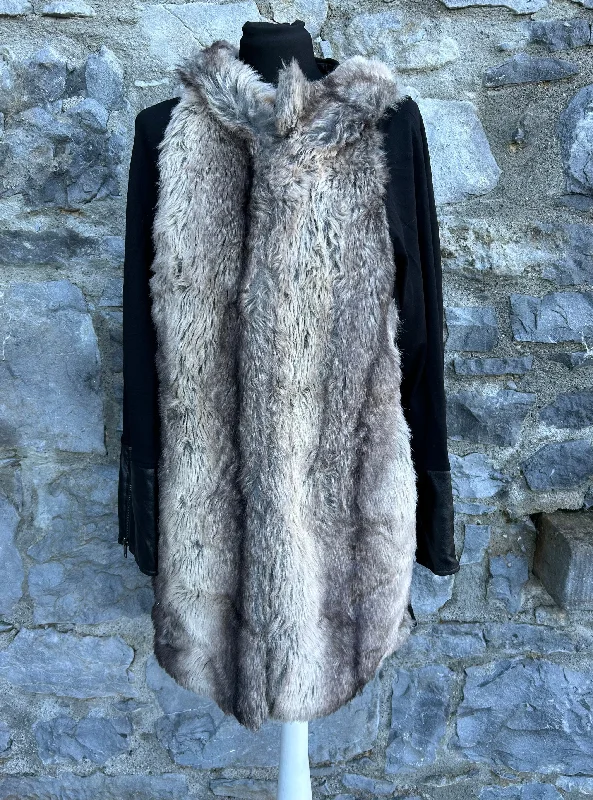 Black&furry coat uk 10-12 Women's spring jackets