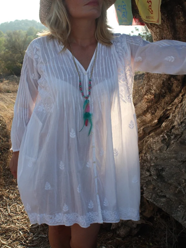 Brazilian  boho blouse organic cotton white with hand embroidery Sleeveless unclassified dresses