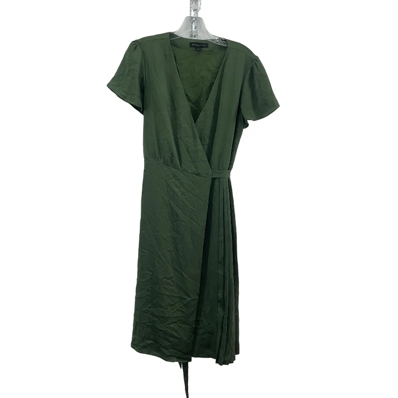 Banana Republic Women Short Sleeve Green Wrap Dress S, Long, Polyester, Preowned Floral Maxi Skirt