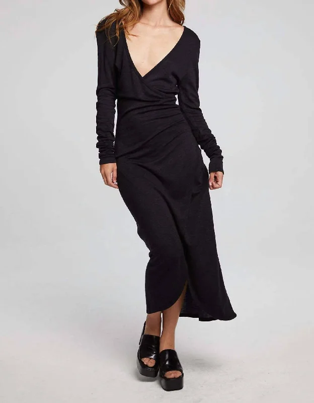 Harmony Midi Dress In Black Trendy Midi Look