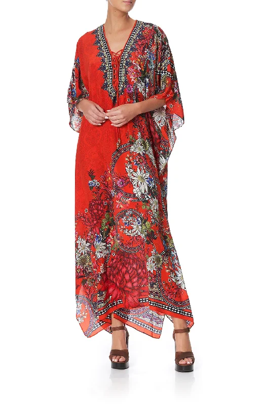 LACE UP KAFTAN WONDERING WARATAH Lace Dress Glow